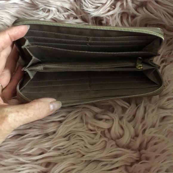 Wallet - Picture 2 of 3